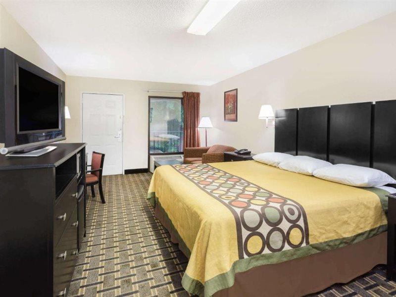 Super 8 By Wyndham Decatur/Lithonia/Atl Area Motel Bagian luar foto