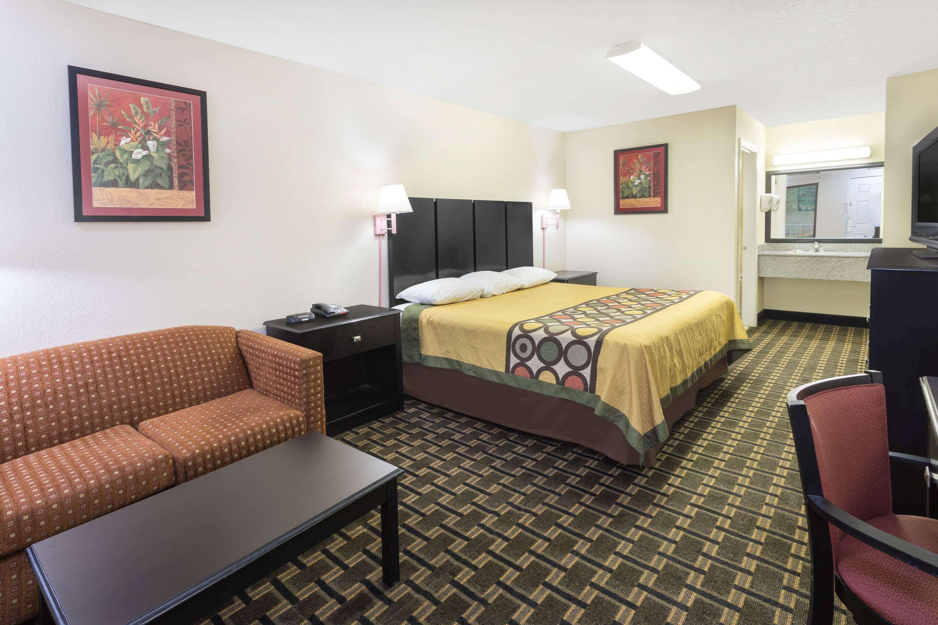 Super 8 By Wyndham Decatur/Lithonia/Atl Area Motel Bagian luar foto